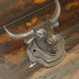 Rustic Bull Head Wall Hook